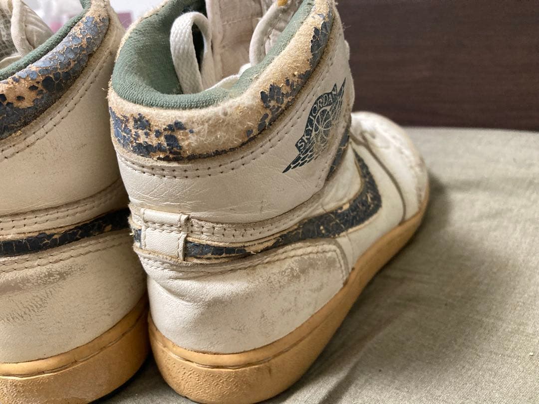 激レア！スカイジョーダン1 メタリックブルー