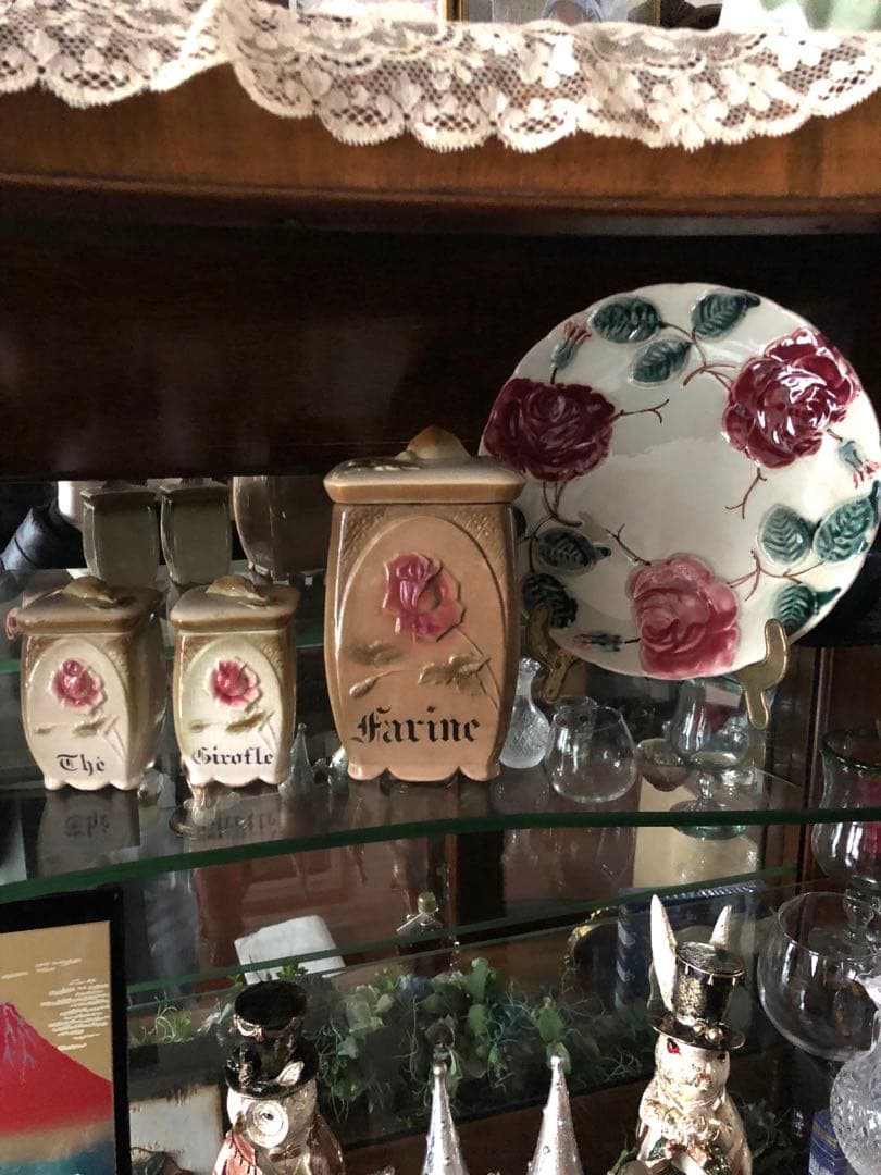 バルボティーヌ フラワープレート＋蓋付キャニスター3点＋真鍮ディッシュスタンド付