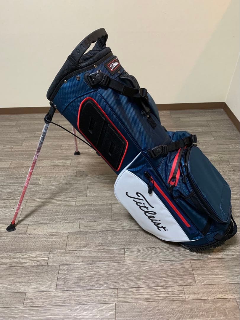 タイトリストPlayers 4 スタンド式キャディバック機能性豊かな14分割！