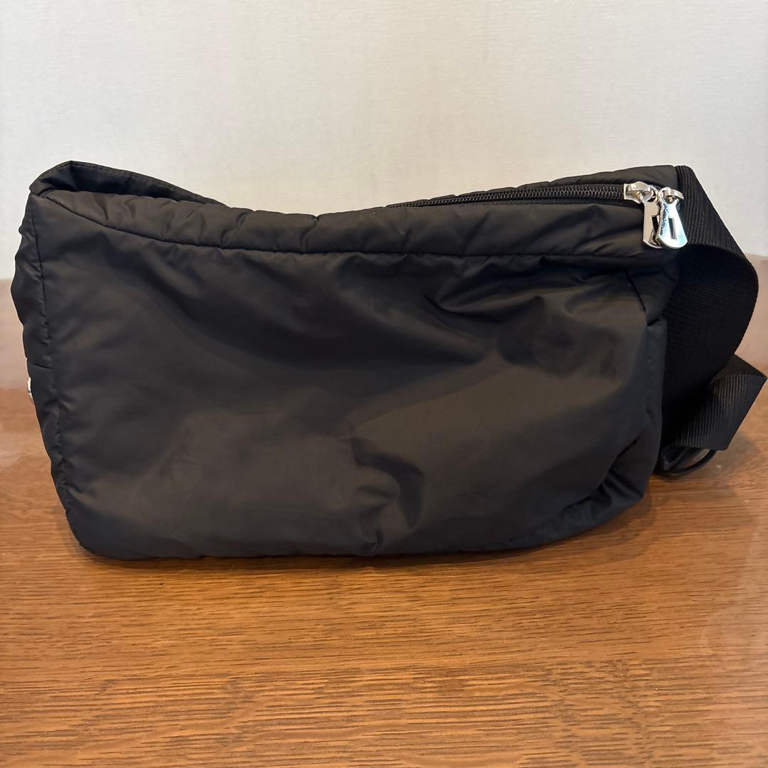 クレストショルダーバッグ HOLIDAY BAG ホリデーバッグ　clesste