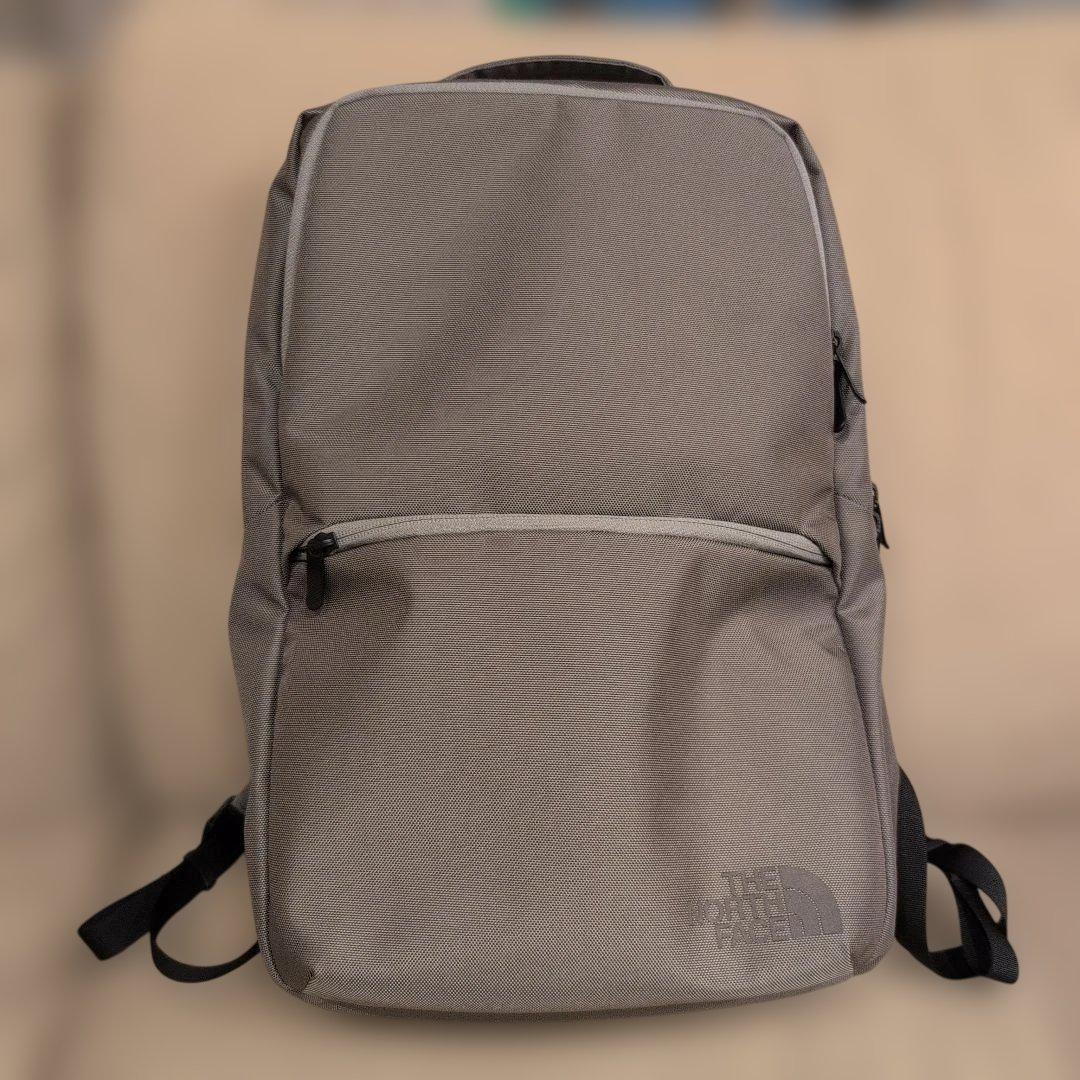 THE NORTH FACE シャトル デイパック スリム