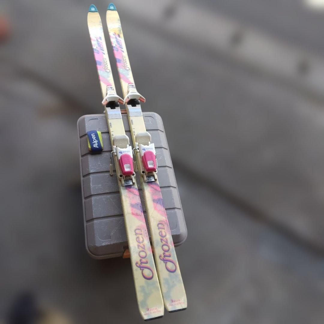 スキー板 、スポーツ、冬