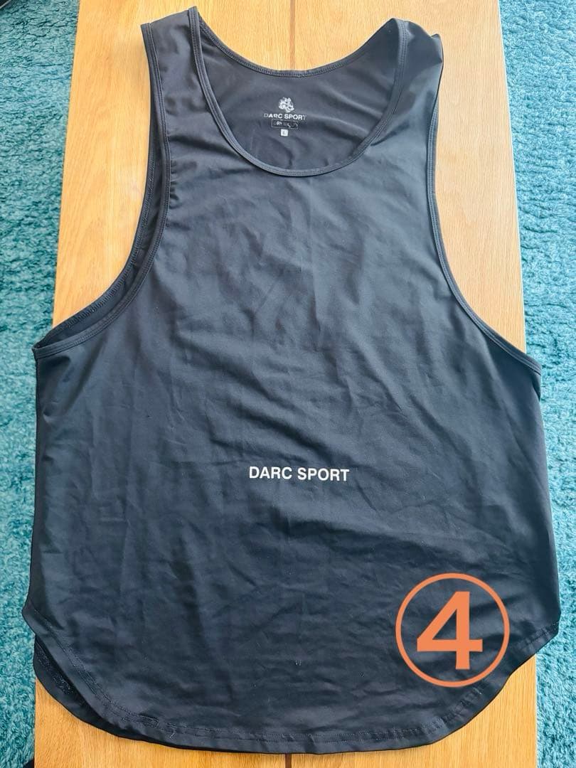 DARC SPORT ブラックタンクトップ