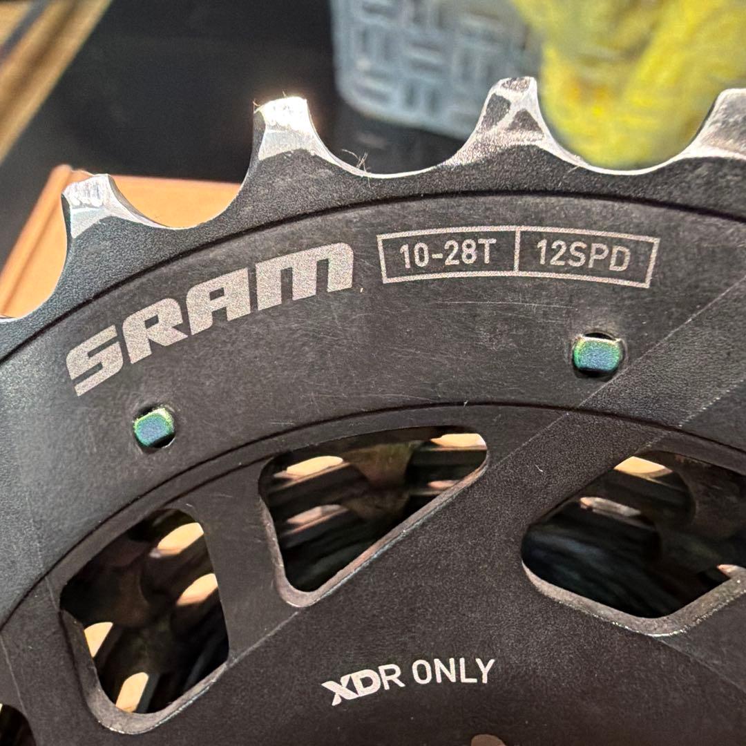 【美品】SRAM RED12速　XG1290 10-28T XDR レインボー