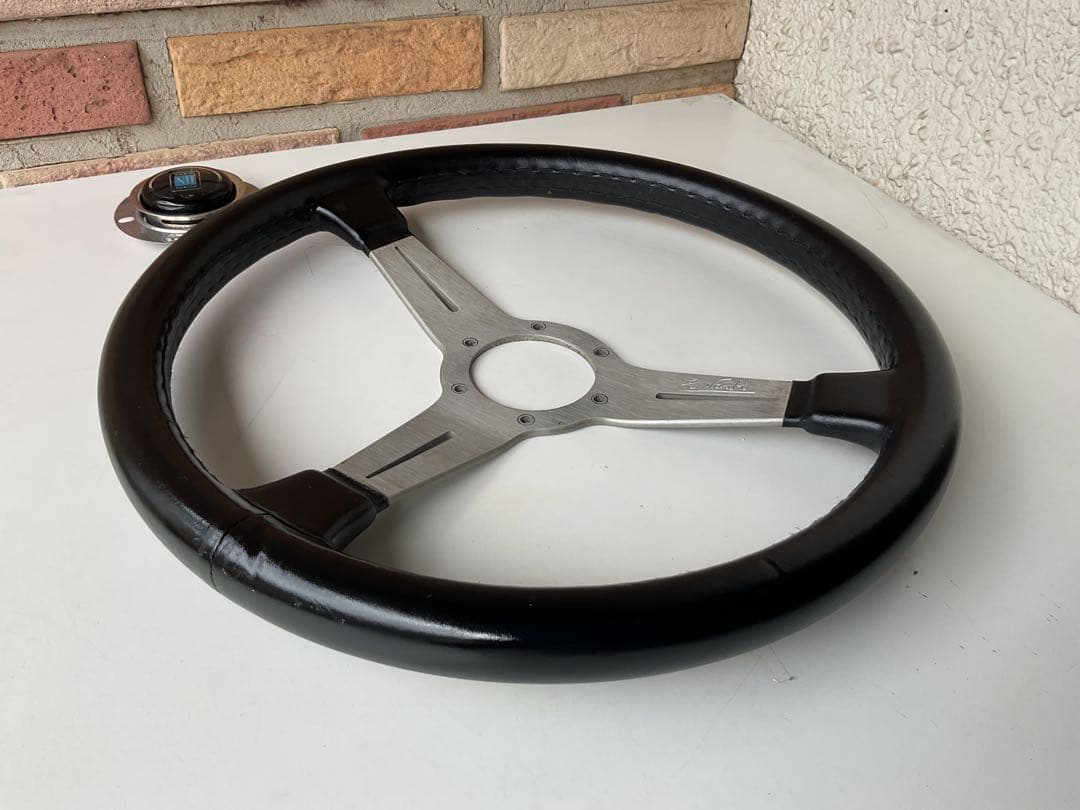 ナルデイ　ステアリングホイール　　クラッシックタイプ