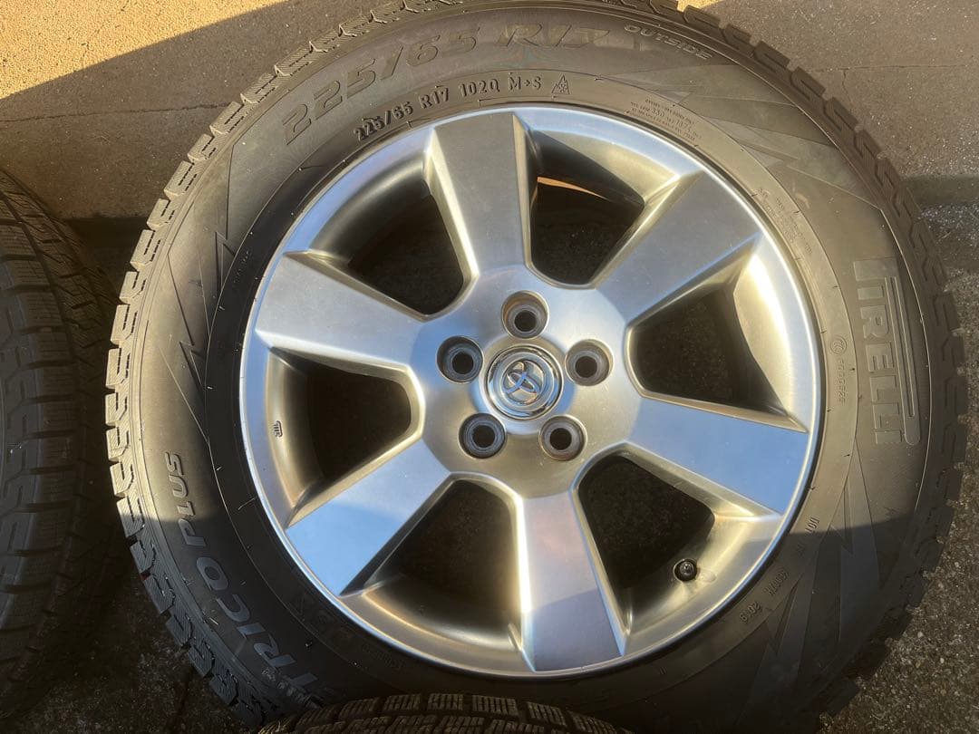 225/65R17 スタッドレス　トヨタ純正ホイール　ハリアー等に