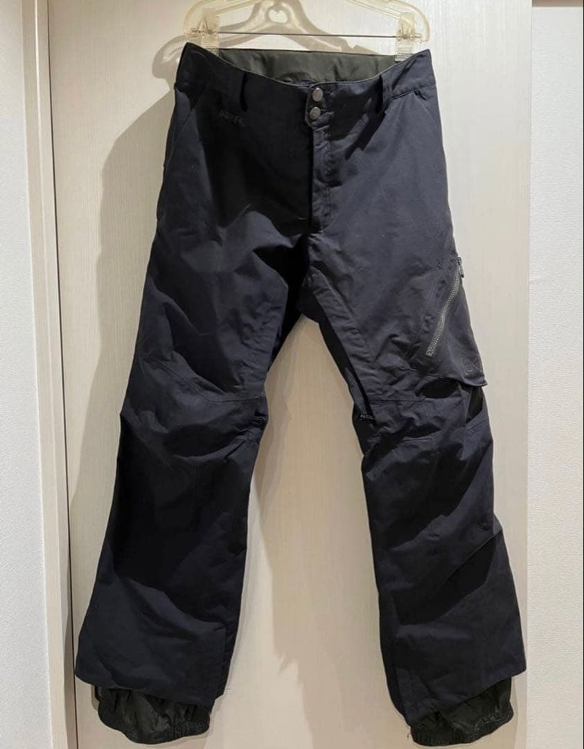 だ*ご様 Barton ak 最高級ライン　スノーボードパンツ　Mサイズ