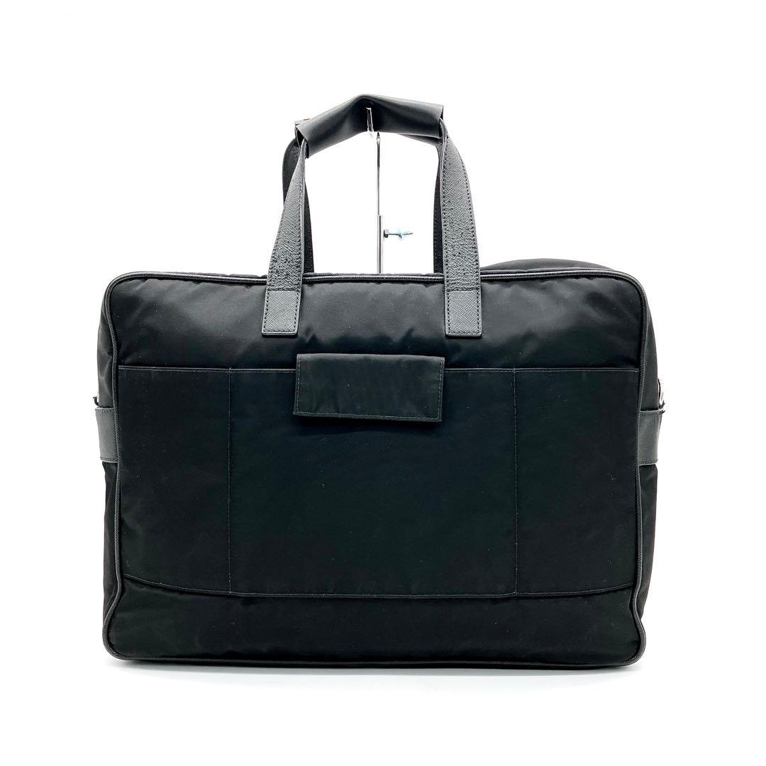 【PRADA】2wayバッグ　ビジネスバッグ　三角ロゴプレート　ナイロン　黒色