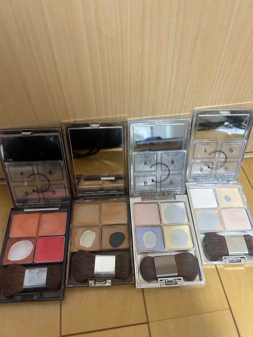 【まとめ売りの為格安！！ 】イプサ デザイニングフェイスカラーパレット