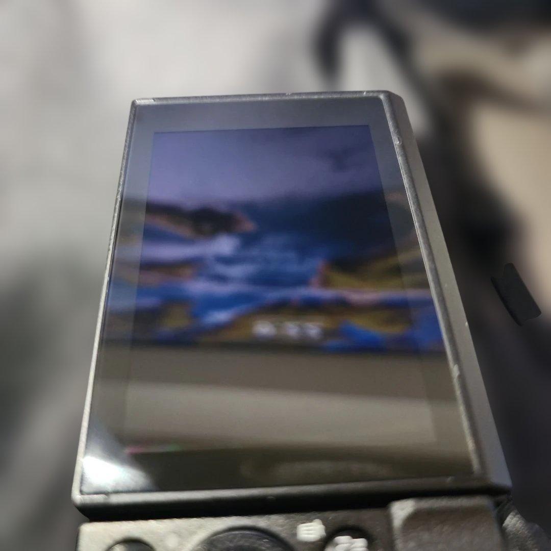 り*ん様 Canon PowerShot G7X Mark II 本体と充電器バ