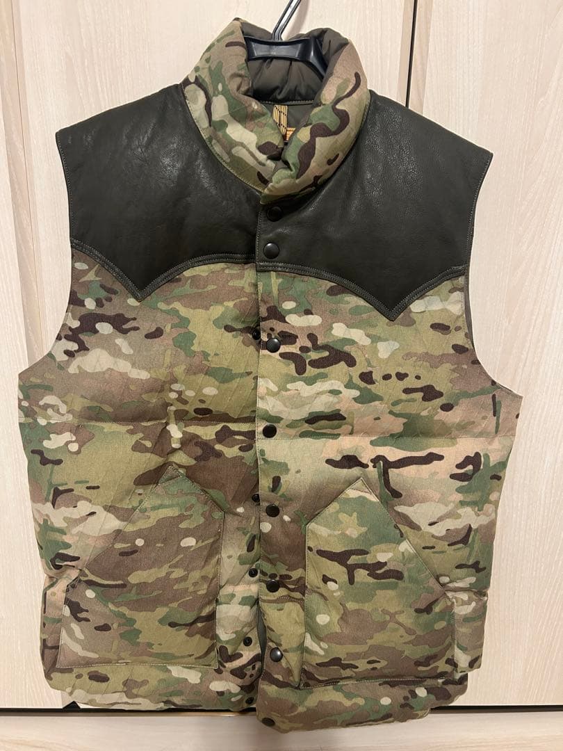 ロッキーマウンテンフェザー× BEAMS / 別注 ダウンベスト