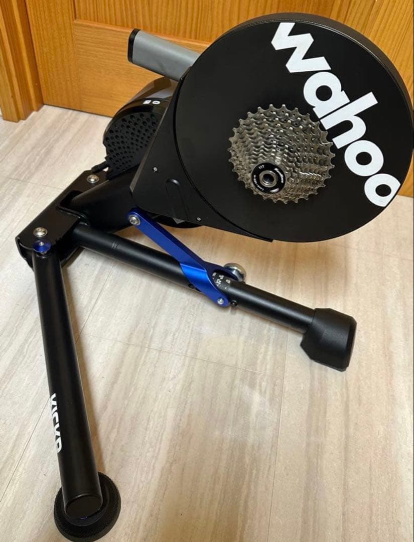 Wahoo KICKR トレーニングローラー