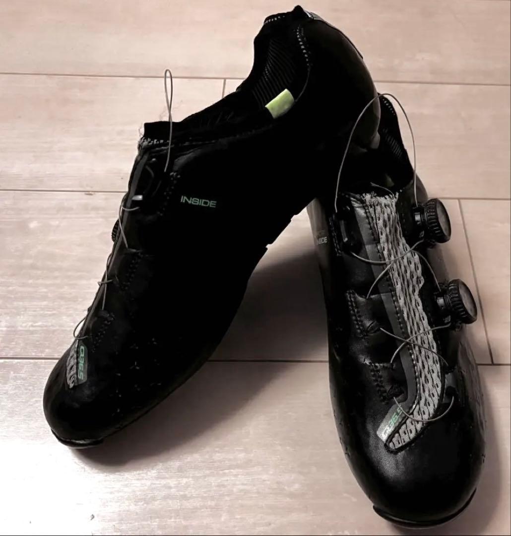 Q36.5 ユニークロード　ブラック　EU42サイズ 26.5〜27.0cm