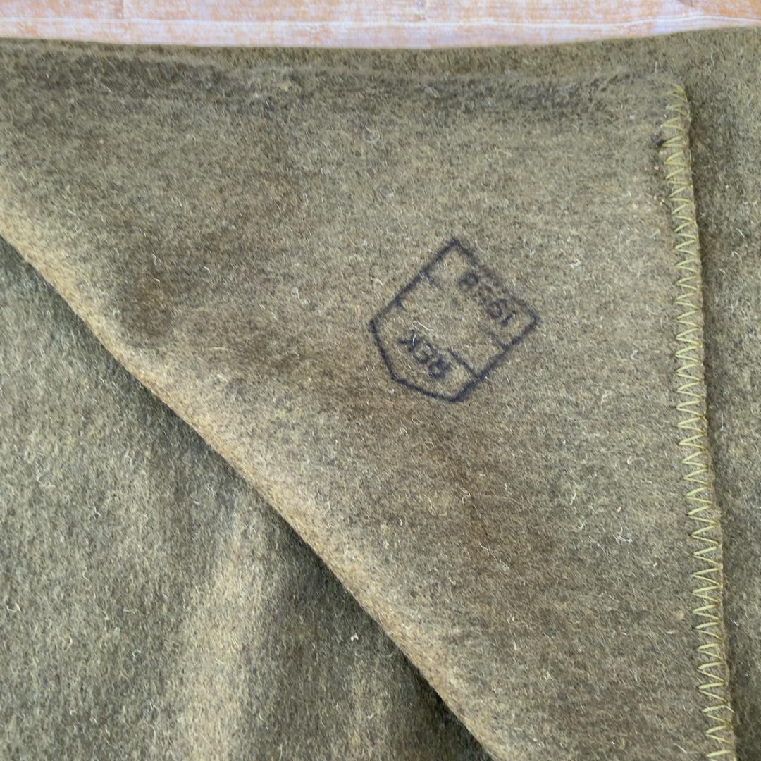 デッドストック ハンガリー軍 ウールブランケット 毛布 195×143cm