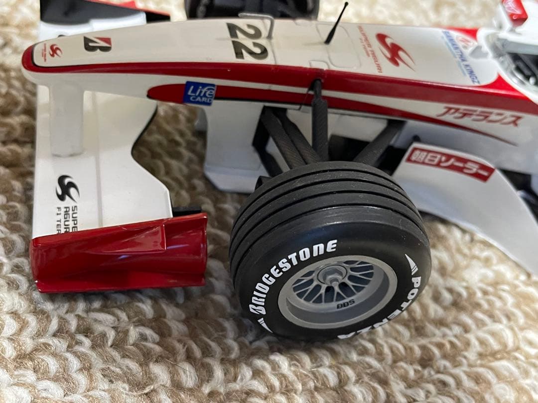 最終値下げF1 スーパーアグリ1/18 ショーカー