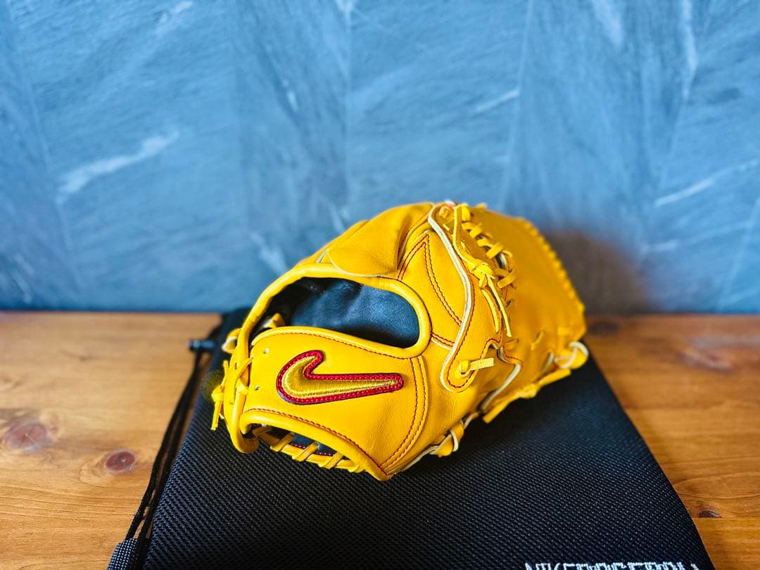新品 NIKE ナイキ DIAMONDELITE ピッチャー用硬式グラブ 希少品