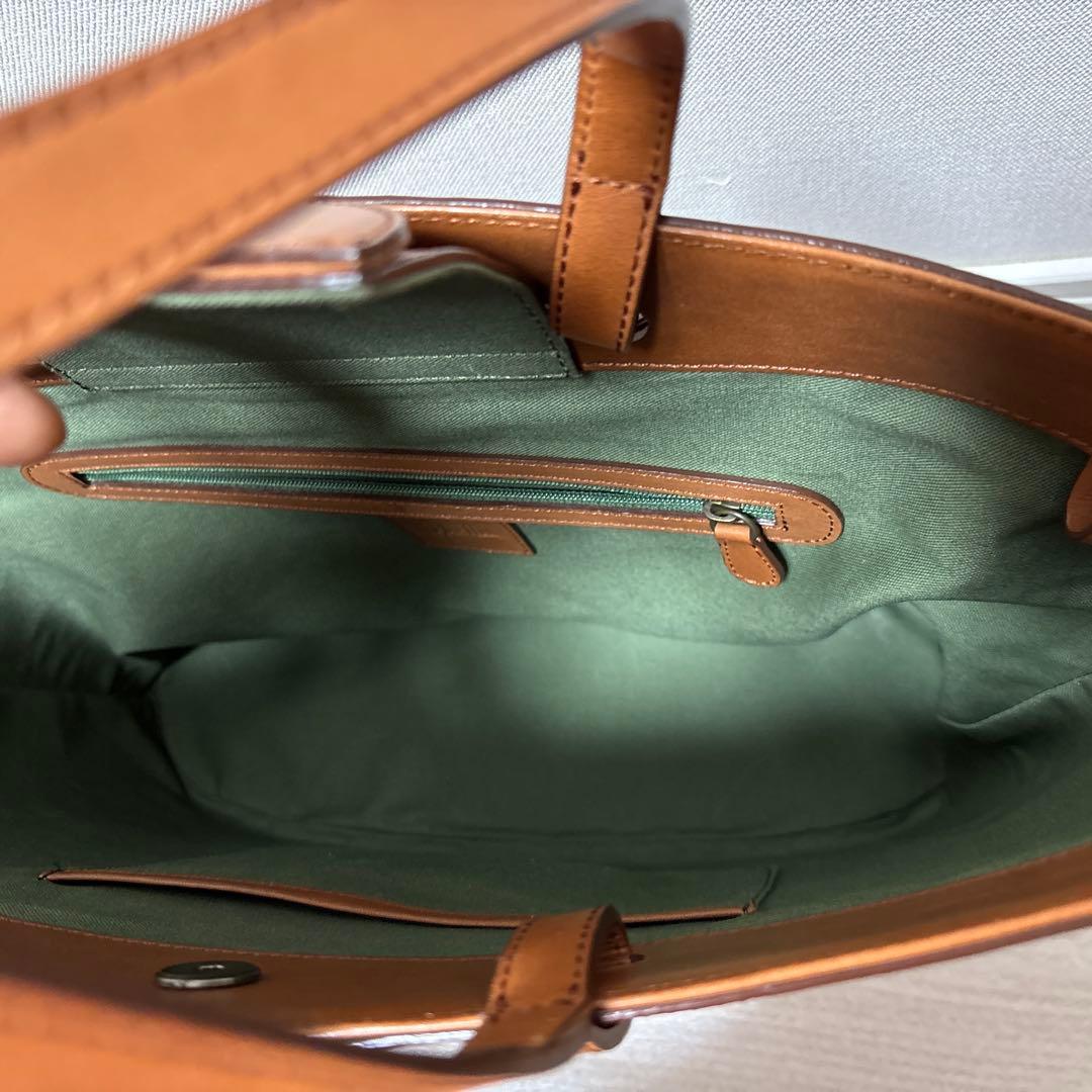 シビラ　ブラウン トートバッグ 内側グリーン