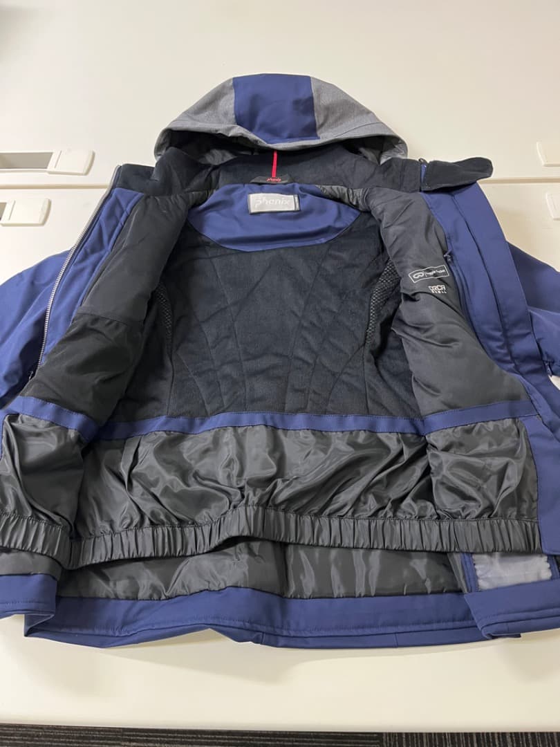 【新品】 phenix　スキーウェア　スノボウェア　レディース　Sサイズ　533