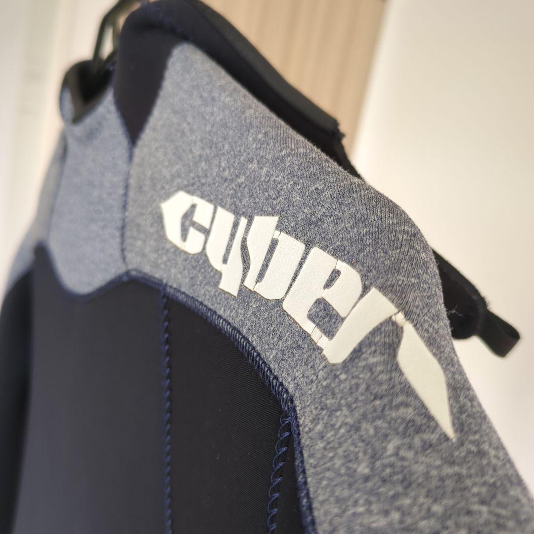 cyber フルスーツ ブラック/グレー