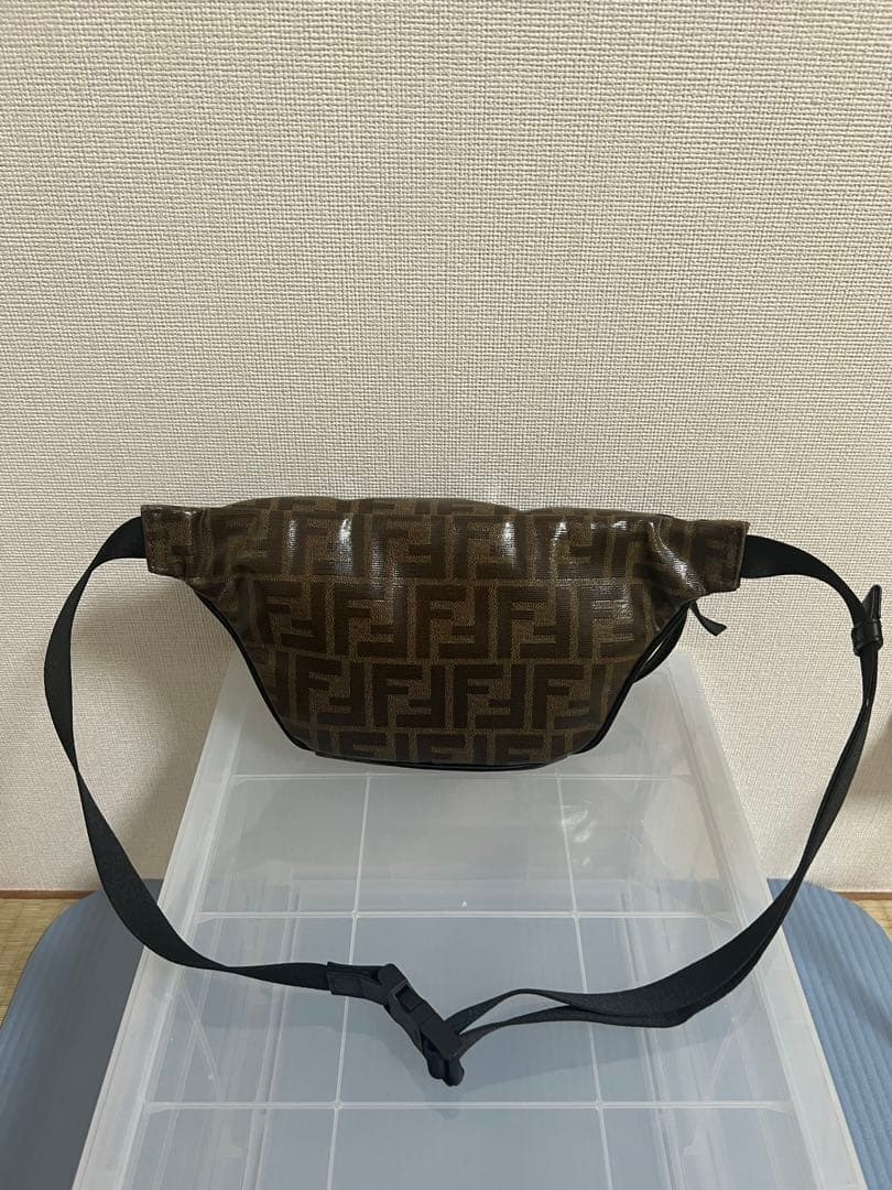 FENDI ズッカ柄 ウエストバッグ コーティングキャンバス レザー