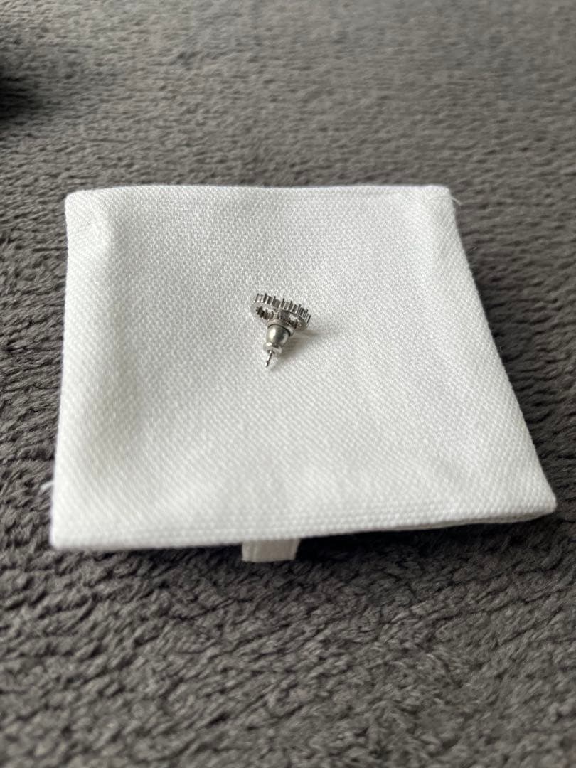 Diorピアス（片耳用）