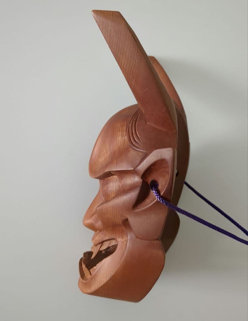 般若　お面　木製　能面　工芸品　一刀彫