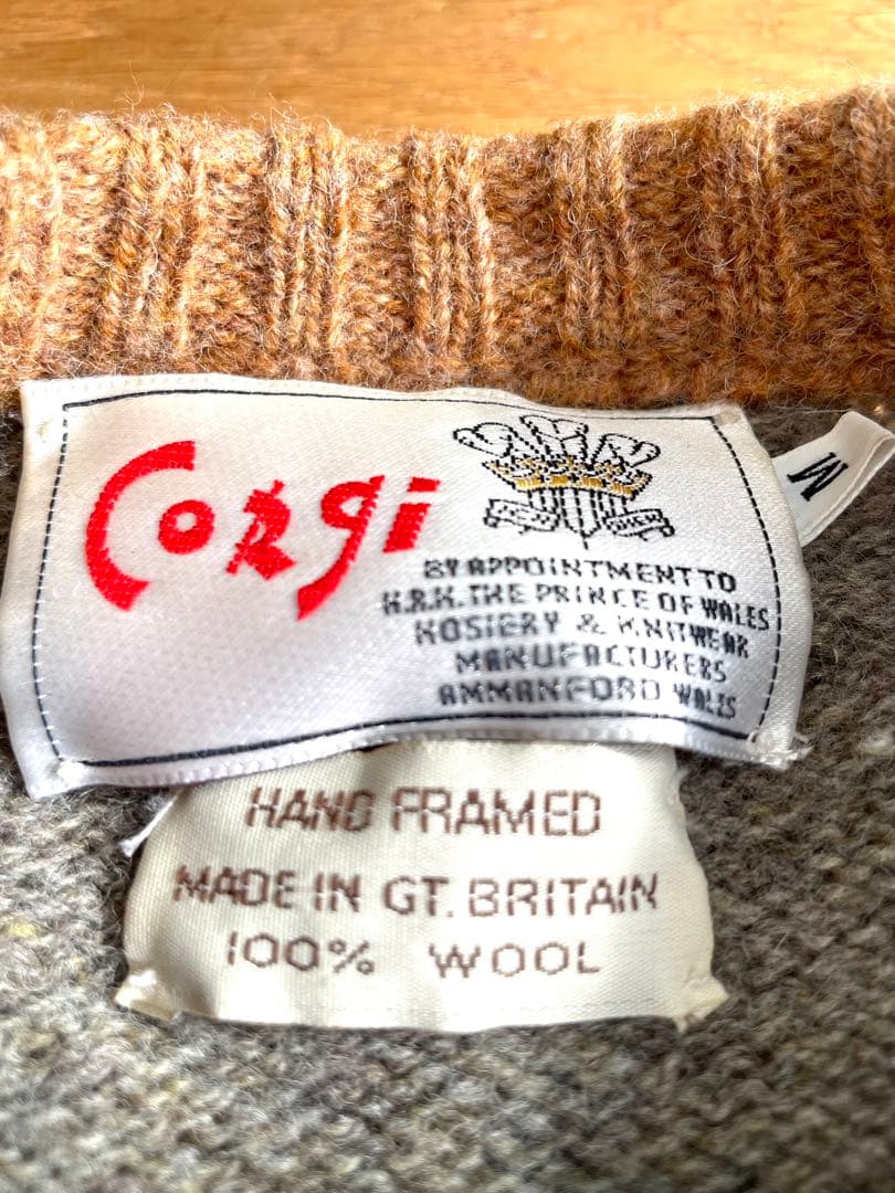 Corgi 100%ウール ラグランスリーブ ポケット付きニットセーター