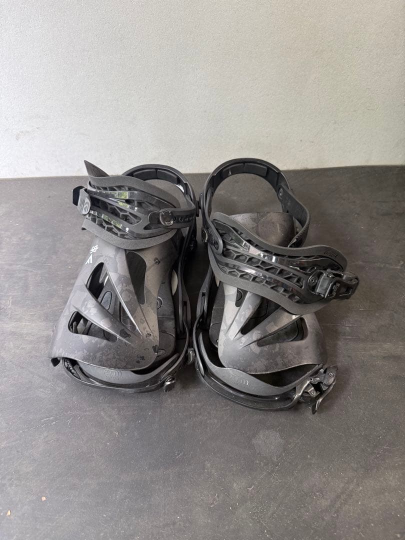 FLUX スノーボード ビンディング Mサイズ