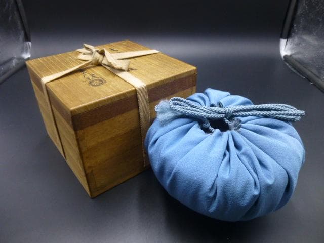 楽吉衛衛門　七代　長入　赤茶碗／九代　了入極め／銘「山錦」／裏千家八代又玄斎極め