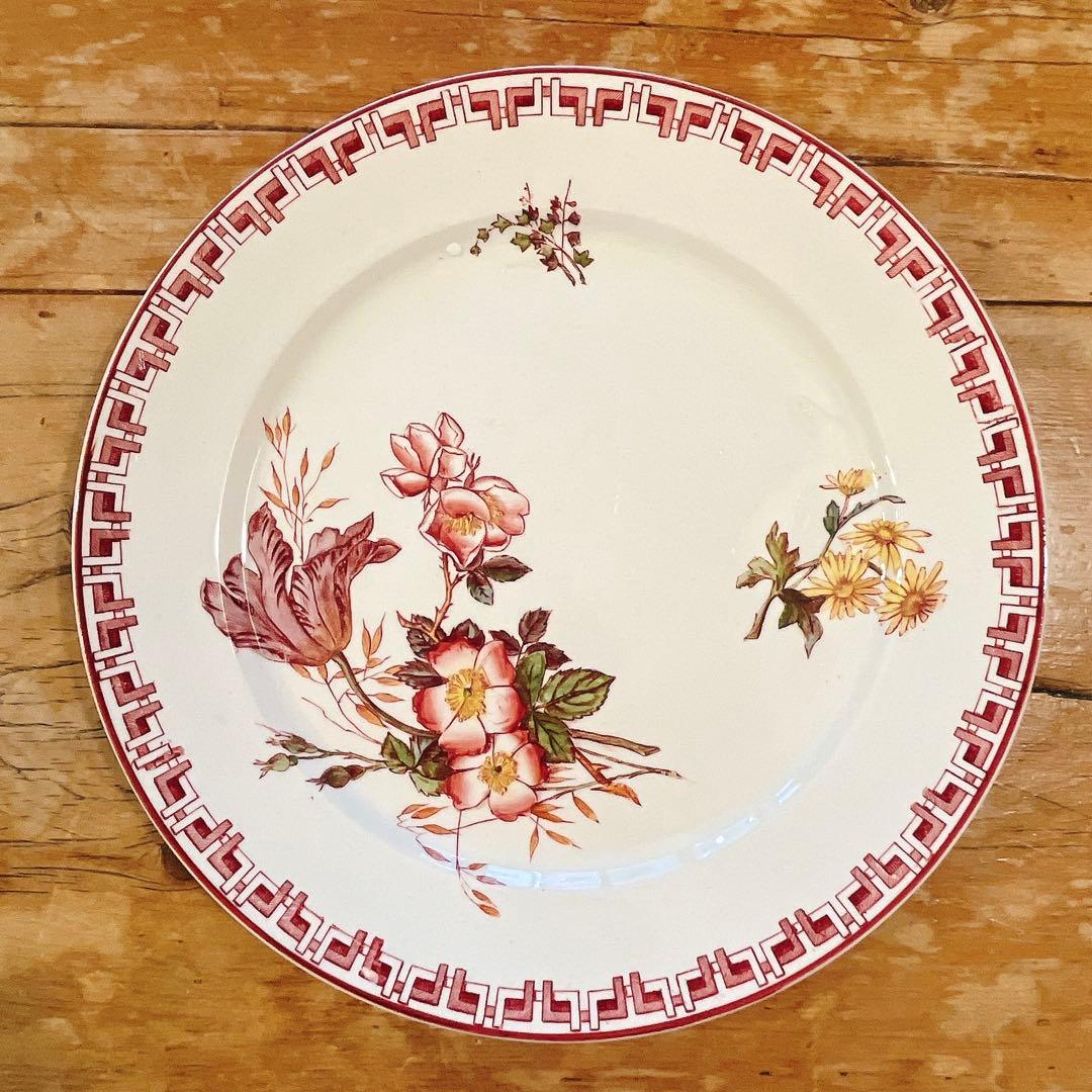 B サルグミンヌU&Cie 美しい花柄のプレート