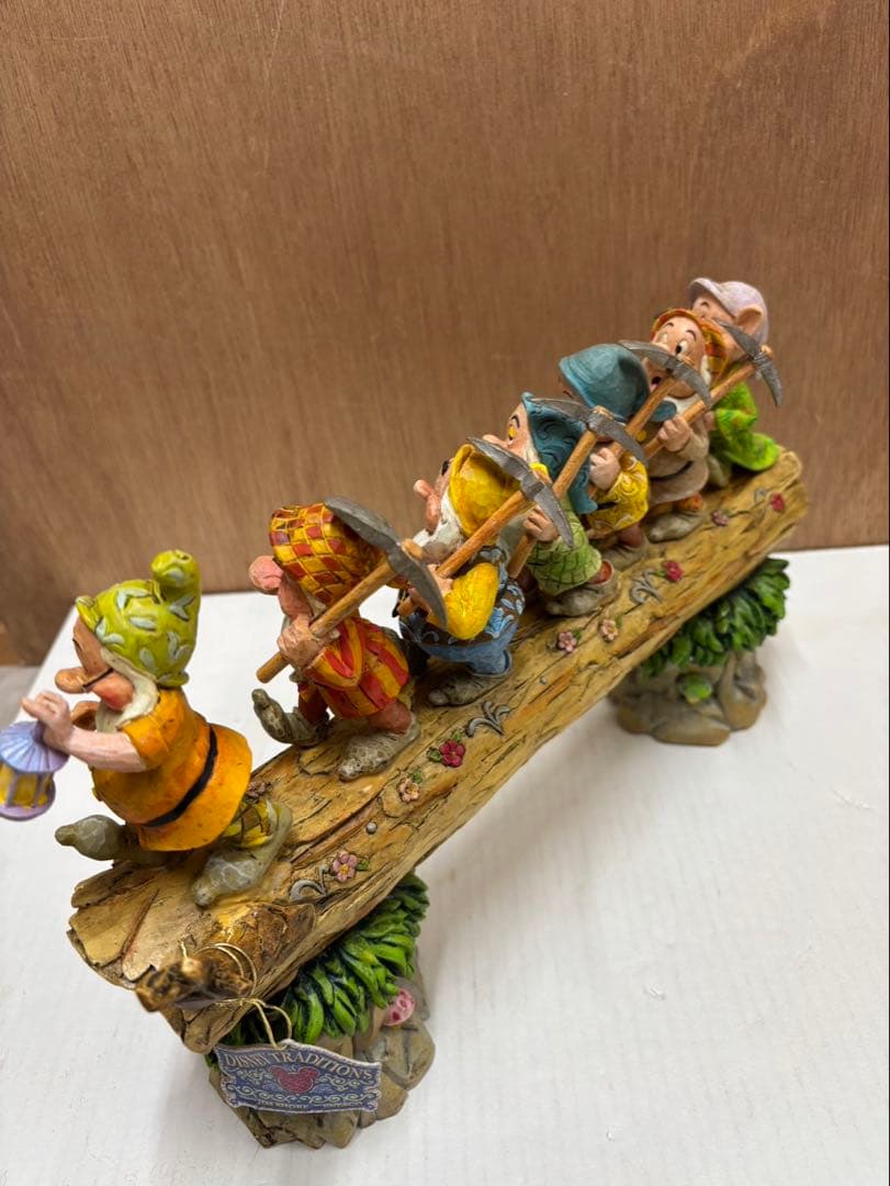 ディズニーショーケース エネスコ 七人の小人