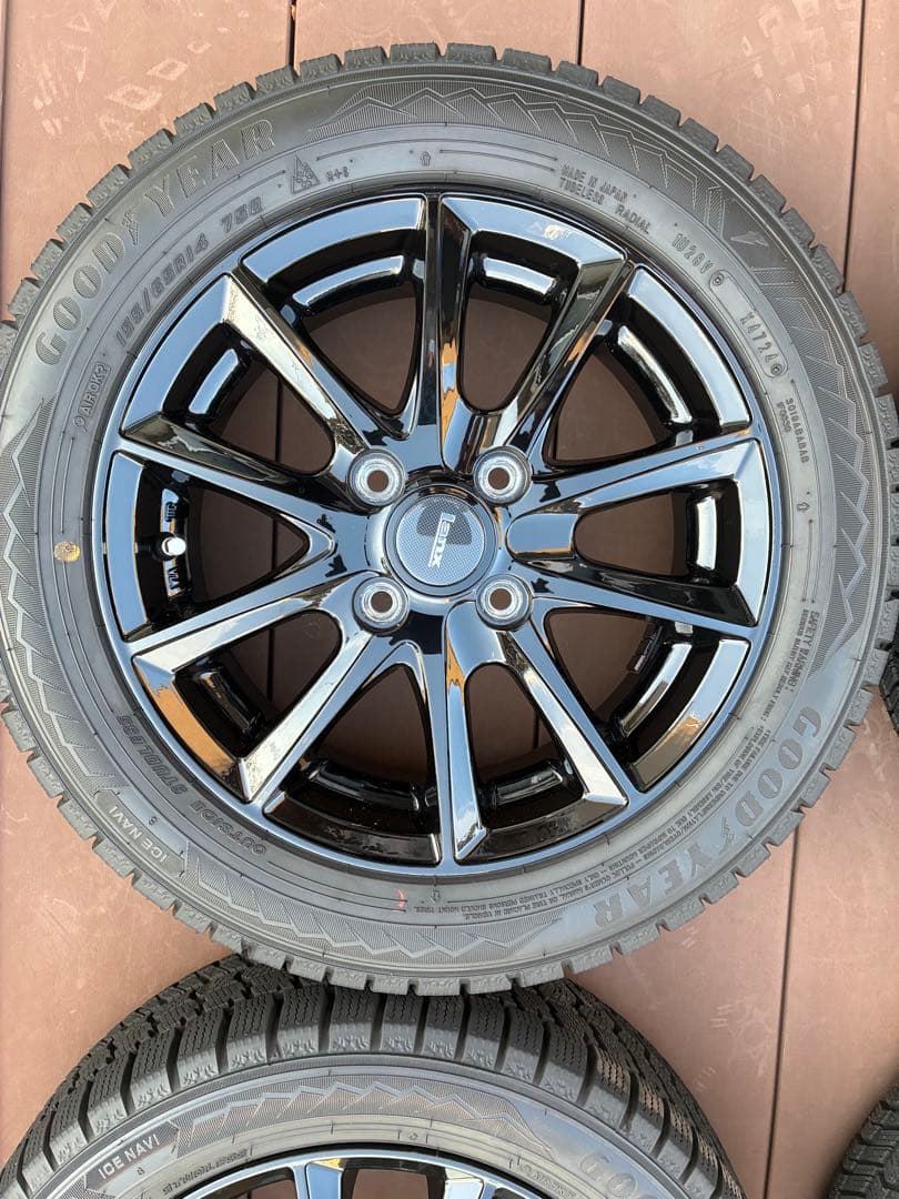 スタッドレス　GOODYEAR 14インチ ブリヂストンブラックホイールセット