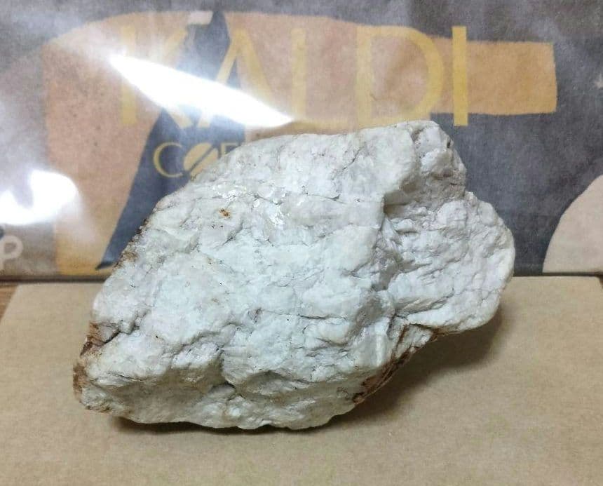 【超貴重】茨城県花園渓谷のペグマタイト