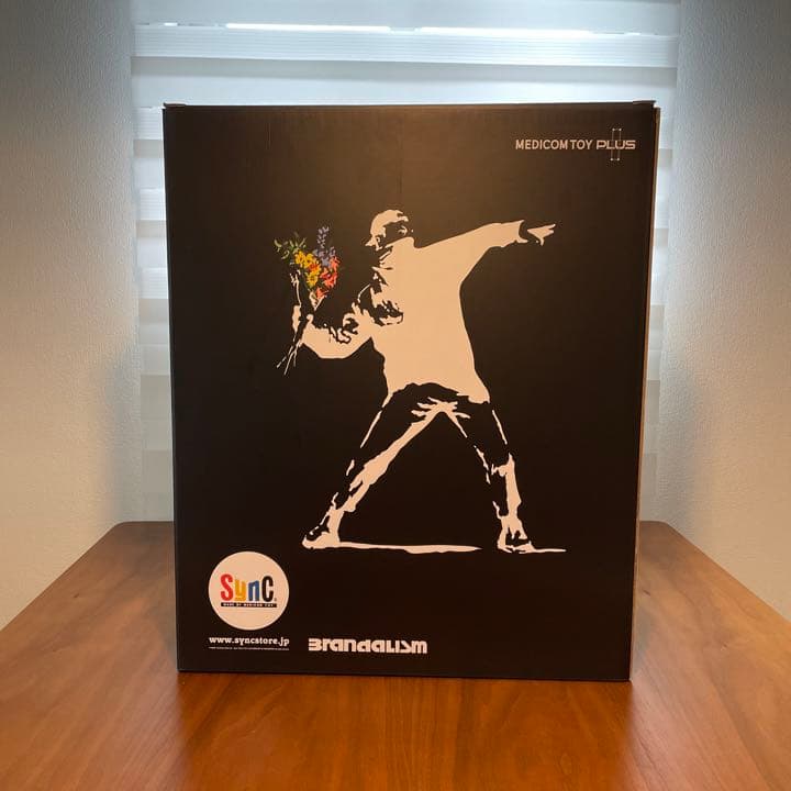 正規品‼︎ 廃盤‼︎ FLOWER BOMBER バンクシー フィギュア 箱付 ‼︎