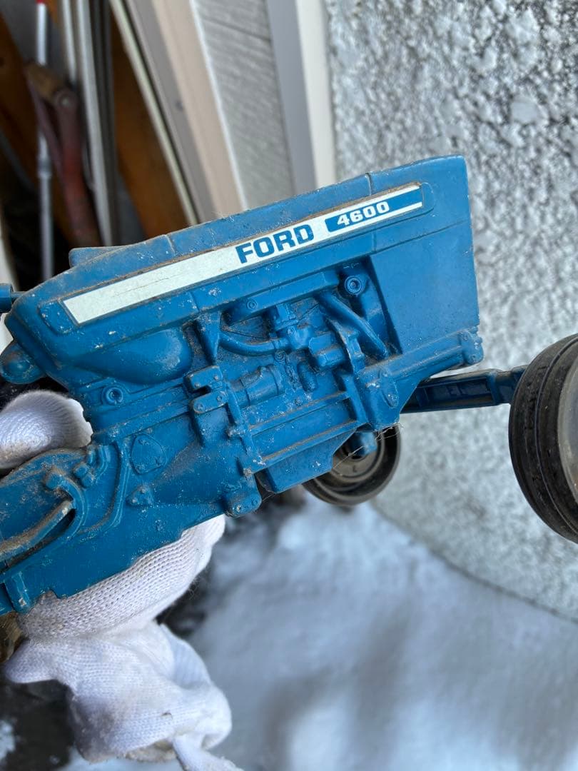 FORD 4600 トラクター フォード社のトラクター「4600」