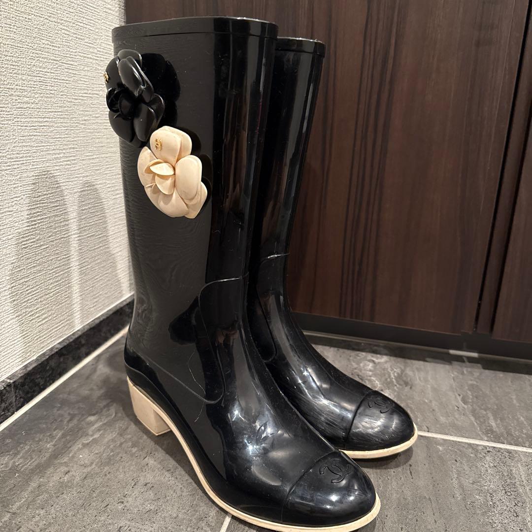CHANEL 長靴