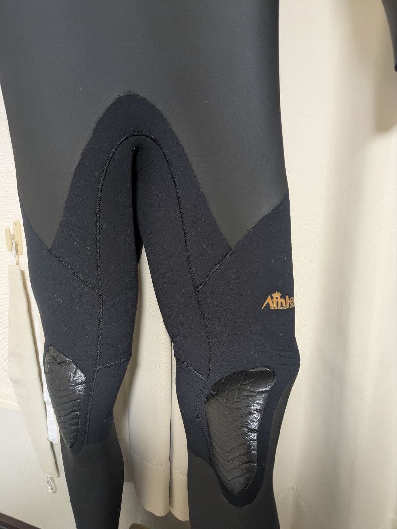 BILLABONG　ビラボン　タジ・バロウ　セミドライ　ウェットスーツ　裏起毛