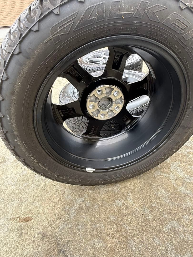 RAV4 オフロードパッケージ2 純正ホイールタイヤ　令和7年11月納車　美品