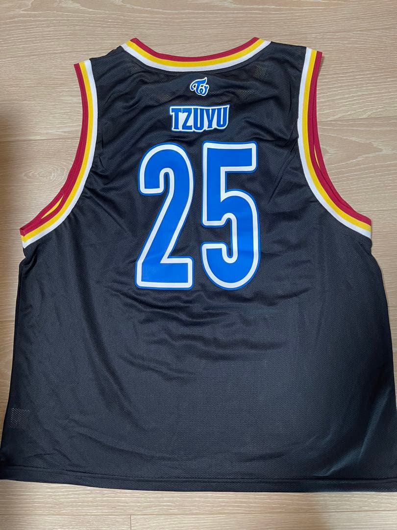 TWICE TZUYU ユニフォーム