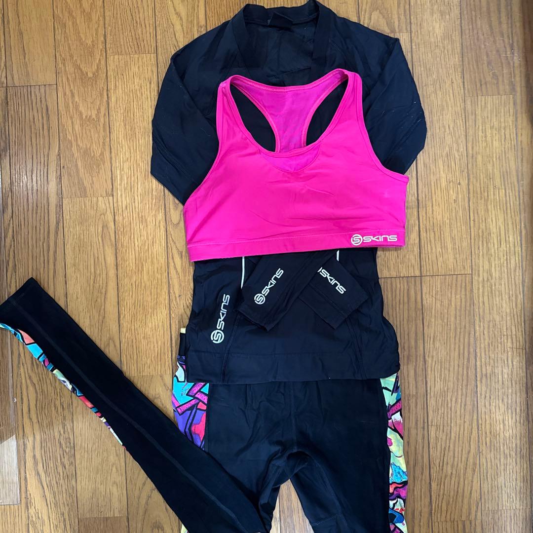SKINS トレーニングウェア3点セット Mサイズ レディース