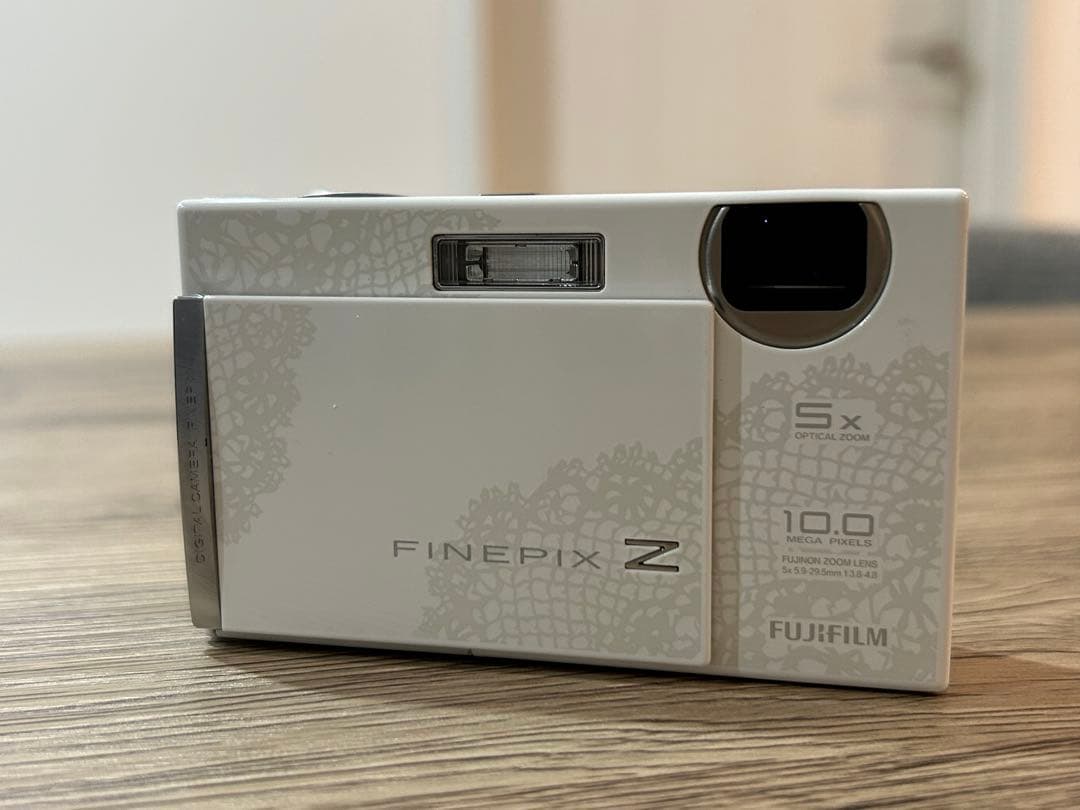 FUJIFILM FINEPIX Z250fd ホワイト
