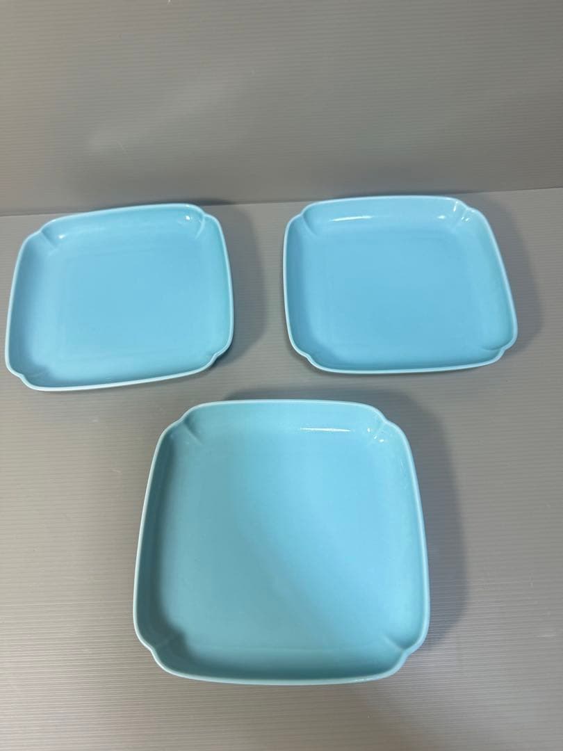 2305 深川製磁　青磁　角皿　3客