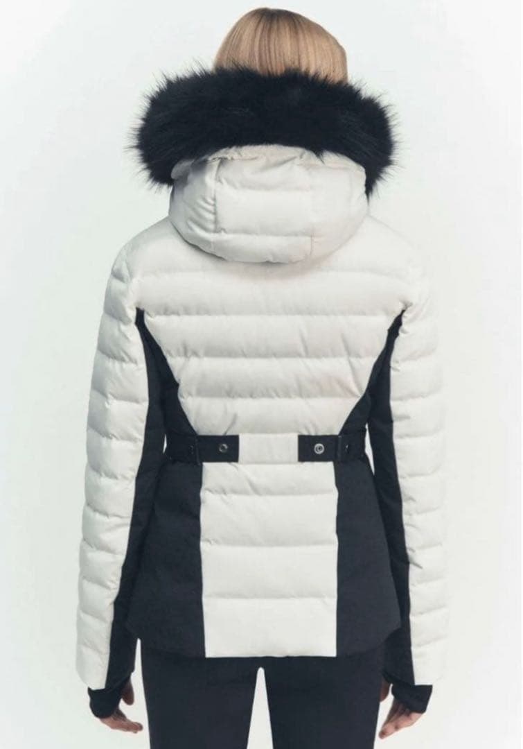 美品◇ ZARA 2024 スキーコレクション　スノボ/スキーウェア　ホワイト