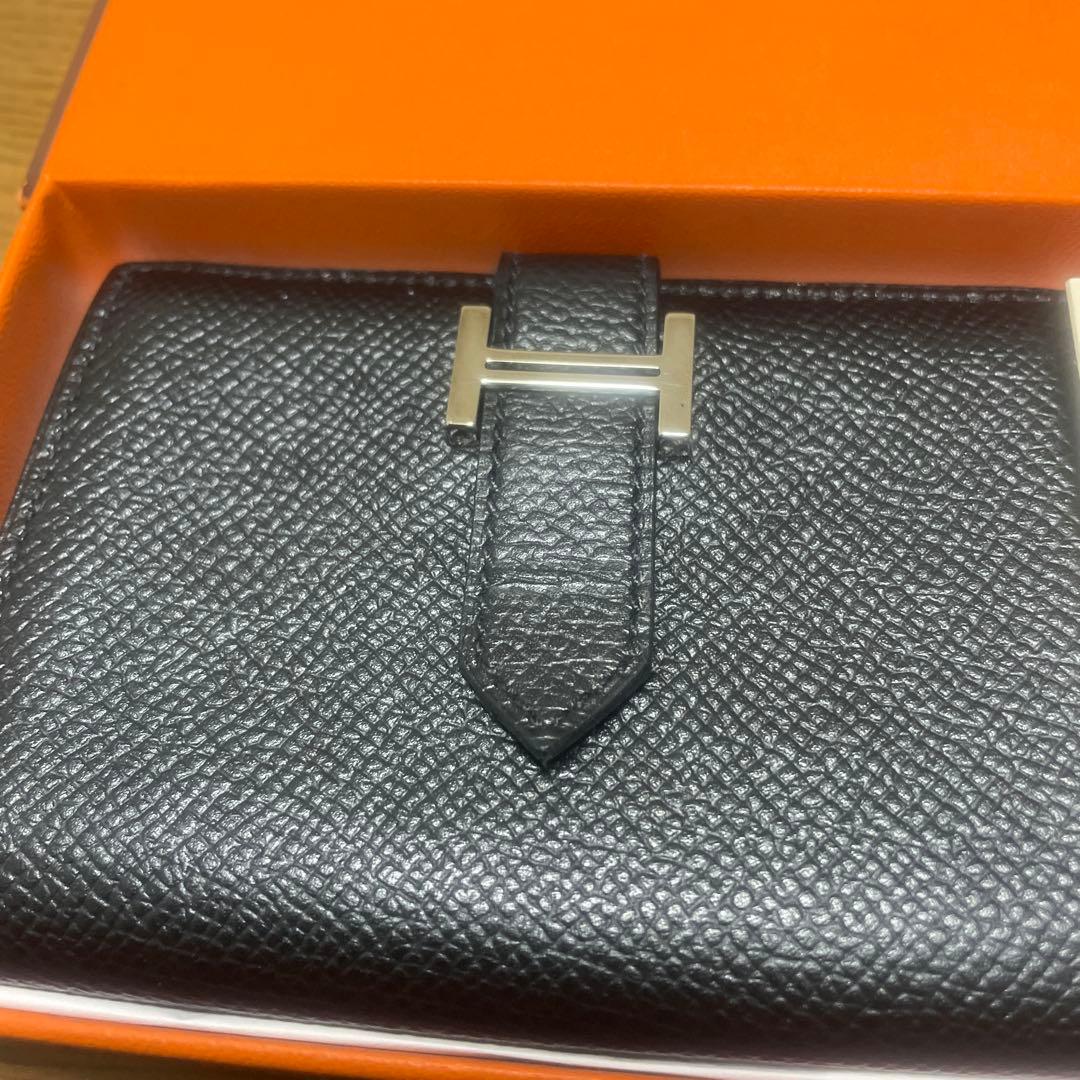 (1／10出品終了)【美品】ベアン カードケース