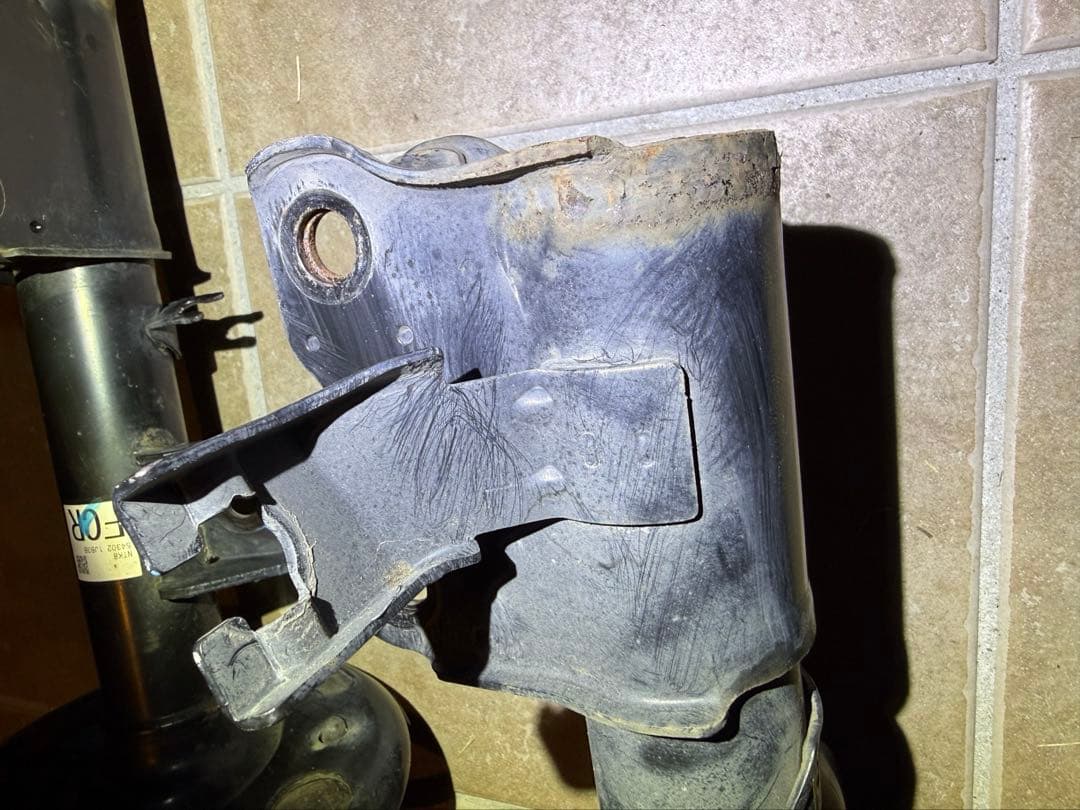 日産　エルグランド　tne52 フロントサスペンション　左右　令和３年　純正