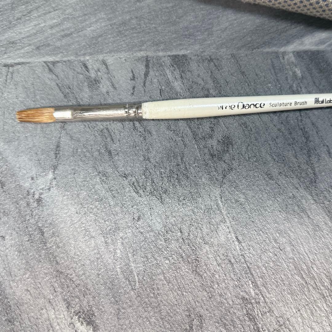 ネイルデダンス コリンスキースカルプブラシ