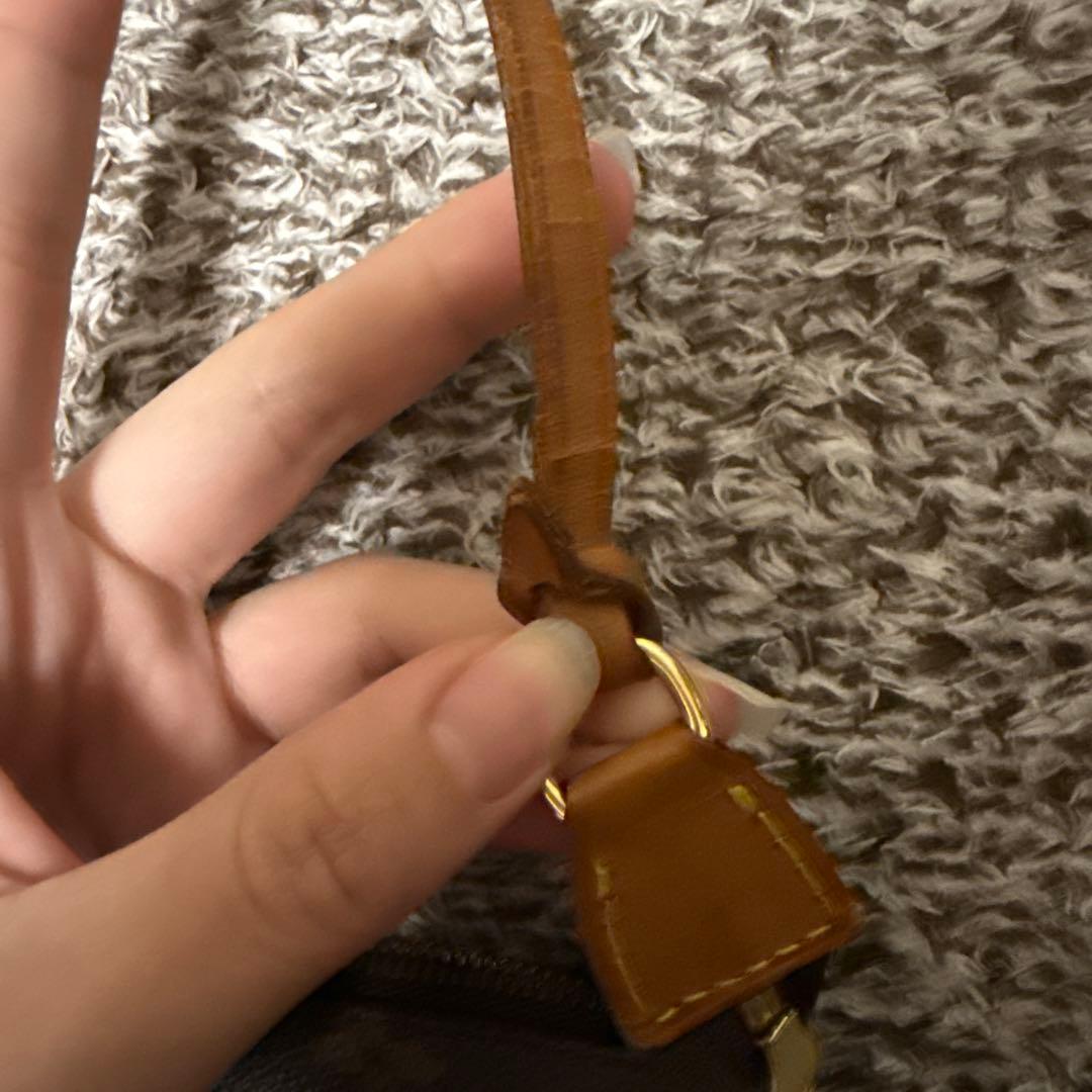 ルイヴィトン モノグラム ポシェット