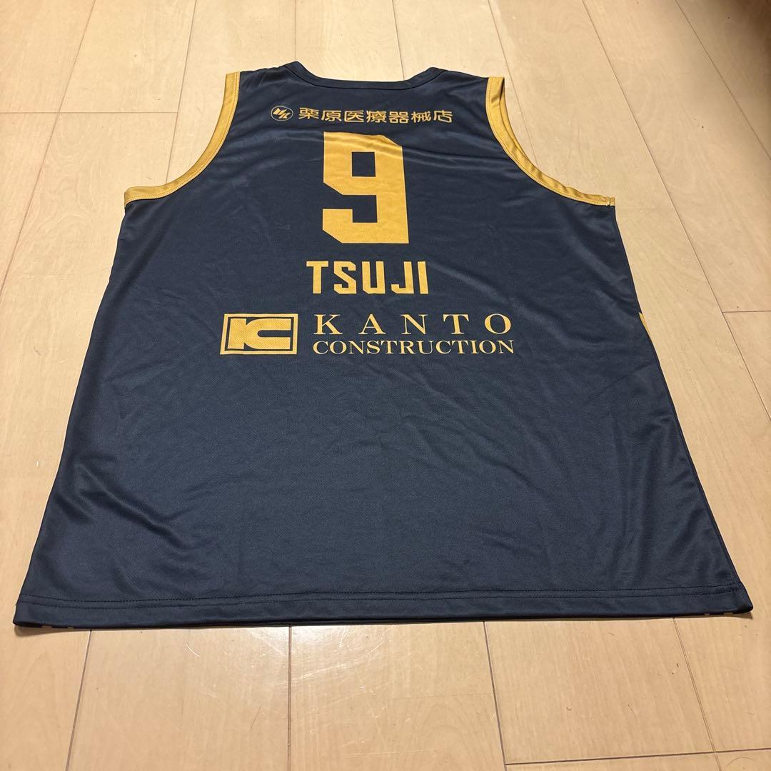 u*f様 ユニフォーム 背番号9 辻直人　辻大地サイン入り　VIPユニフォーム
