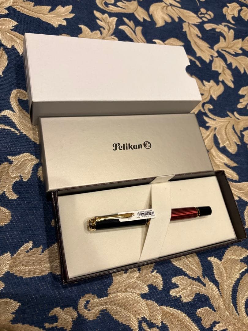 Pelikan 万年筆 赤/黒 新品 箱付き　M400