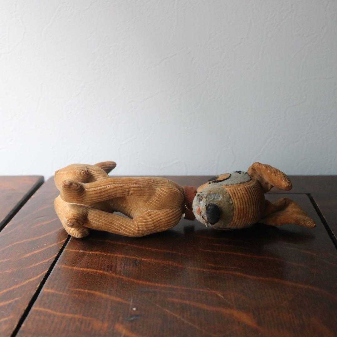 たち耳イヌのぬいぐるみ　おがくず人形 ブロカントヴィンテージアンティーク蚤の市